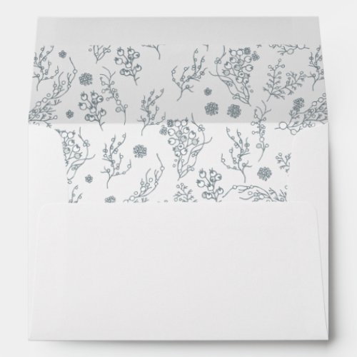 Winter white berries pattern envelope