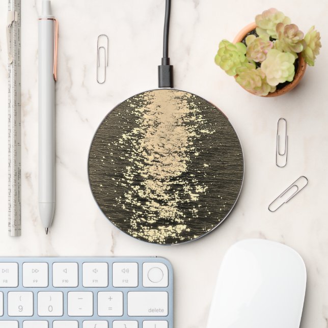 Wireless charger by dalDesignNZ (Desk)