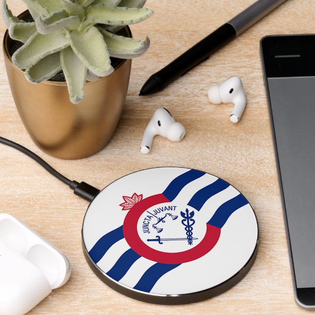 Wireless charger with flag of Cincinnati, U.S. (Desk 2)