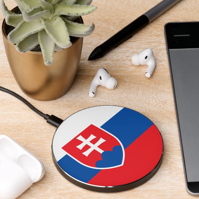 Wireless charger with flag of Slovakia (Desk 2)