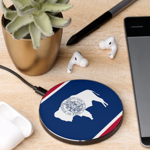 Wireless charger with flag of Wyoming US