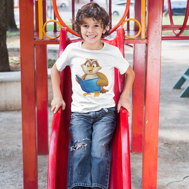 Wise Owl Reading Book T-Shirt (Creator Uploaded)