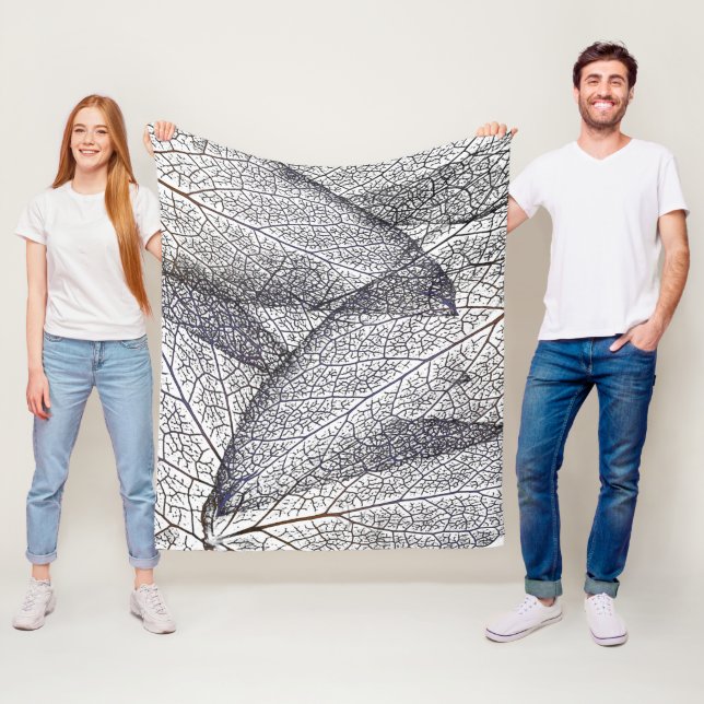 with black and white leaves fleece blanket (In Situ)