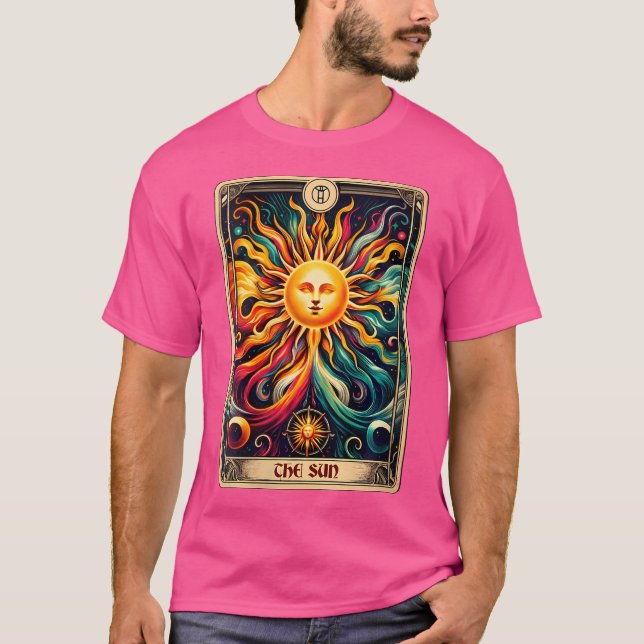 Wo Major Arcana Tarot Card The Sun T-Shirt (Front)