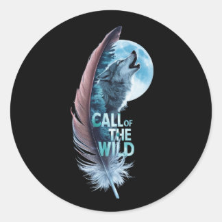 Wolf at its tip howling to the moon classic round sticker