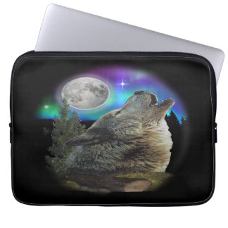Wolf at night art laptop sleeve