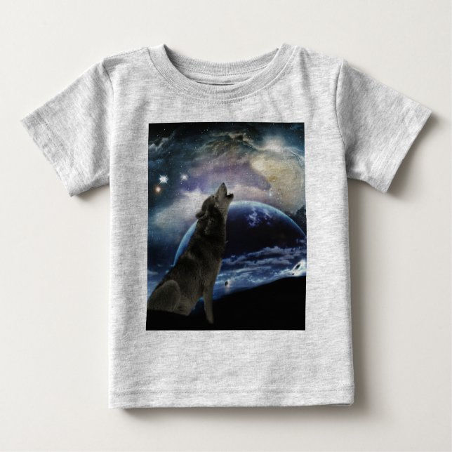 Wolf howling at the moon baby T-Shirt (Front)