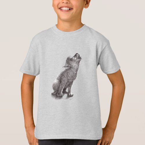 Wolf howling at the moon T_Shirt