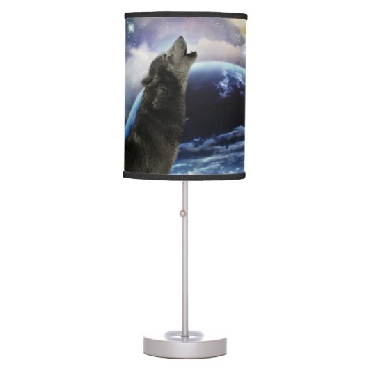 Wolf howling at the moon table lamp (Front)