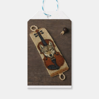 Wolf on a Violin Beading Gift Tags