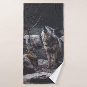 WOLF PACK ON ROCK FORMATION BATH TOWEL