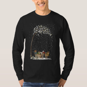 Wolf Scarf Winter Christmas Tree Xmas Snowy T-Shirt