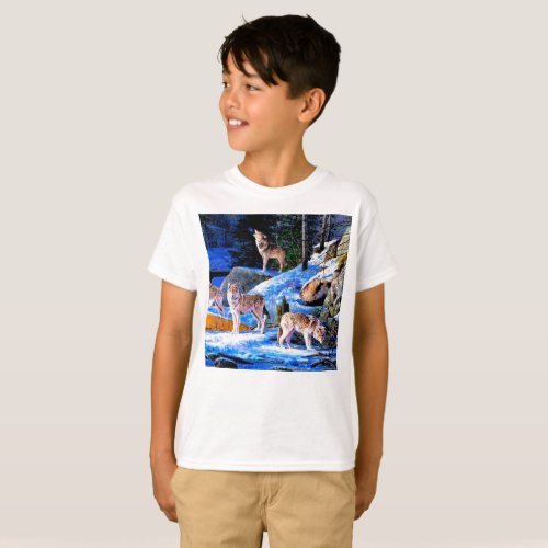 Wolves in snow painting T_Shirt