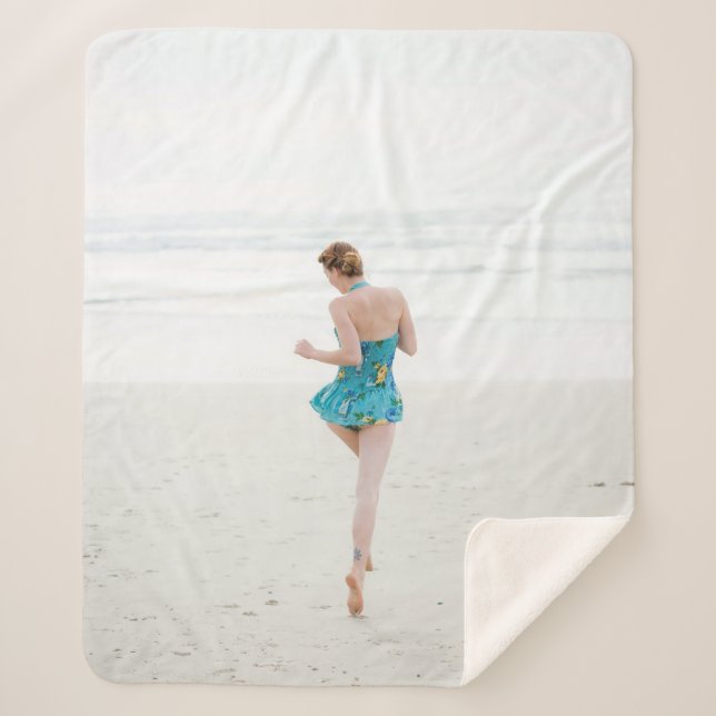 Woman walking on shore near beach sherpa blanket (Front)