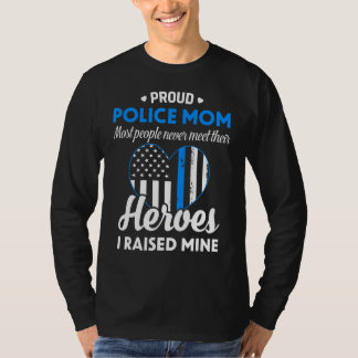 Women Police Mom Blue Line Flag Heart Proud Mom Mo T-Shirt