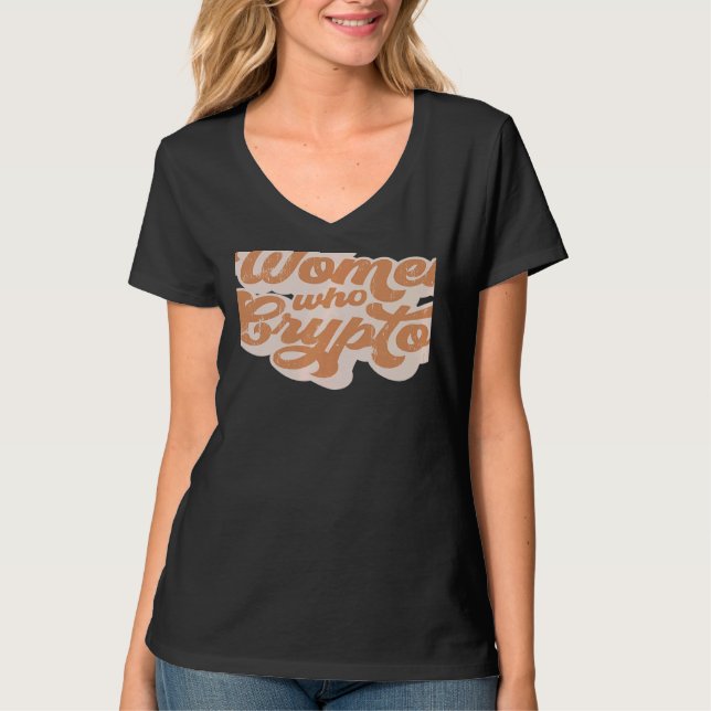 Women Who Crypto Mom HODL DeFi   T-Shirt (Front)