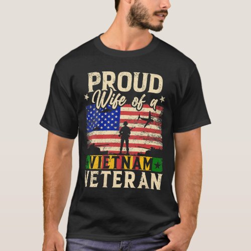 Womens Army  Military  Navy_ Proud Wife of a Vietn T_Shirt