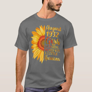 Womens August Girls 1932  90th Birthday Gifts 90 Y T-Shirt
