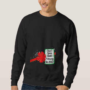 Womens Christmas Pregnancy announcement 2022 xmas  Sweatshirt