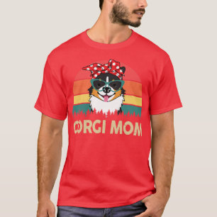 Womens Corgi Black Tricolor Corgi Mom Gifts for T-Shirt