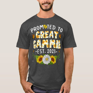 Womens Cute Promoted To Great Gammie Est 2023 New T-Shirt