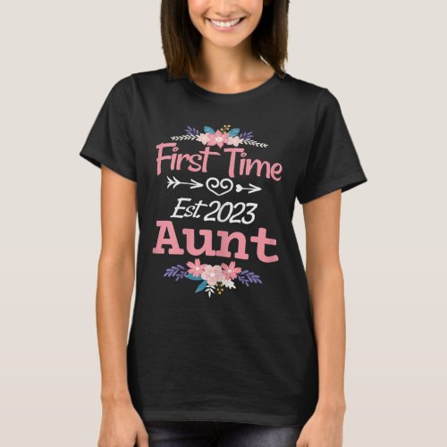 Womens First Time Aunt Est 2023 Best Auntie Pregna T_Shirt