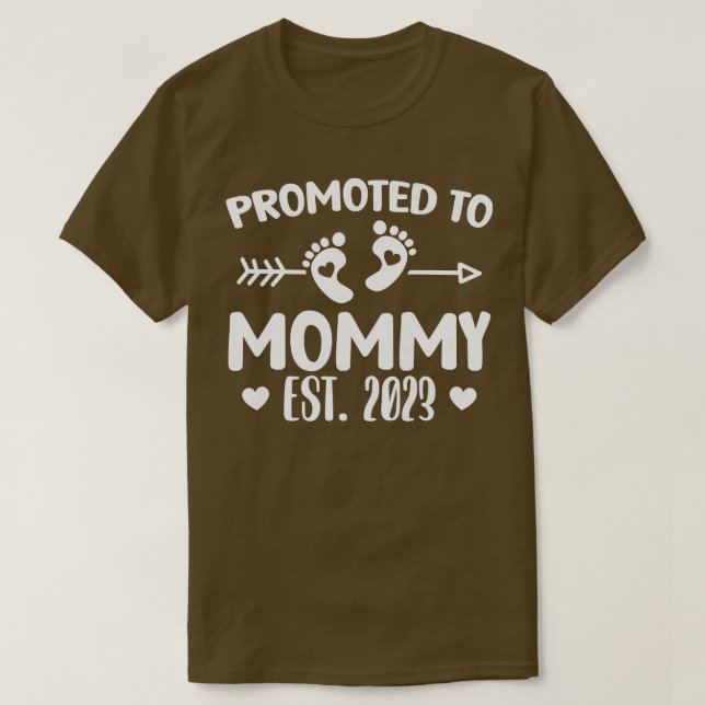 Womens First time Mommy 2023 Pregnancy Announcemen T-Shirt (Design Front)