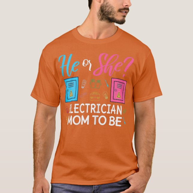 Womens Gender Reveal He Or She Mom To Be Future T-Shirt (Front)