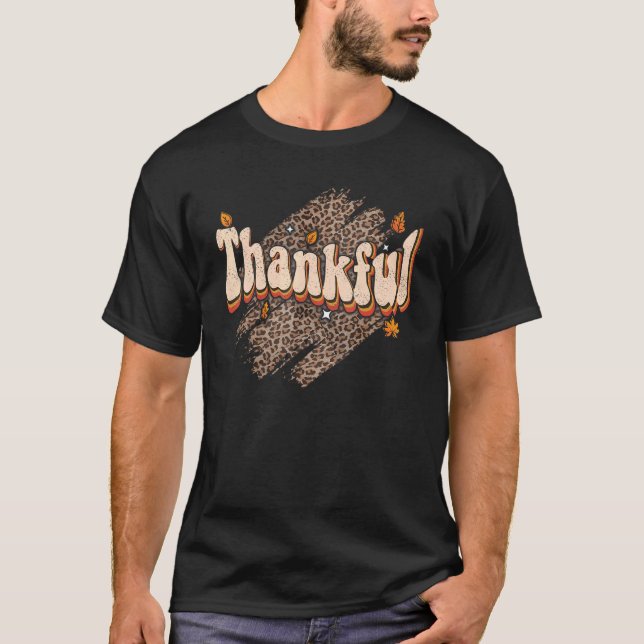 Womens Groovy Thankful Mama Fall Autumn Thanksgivi T-Shirt (Front)