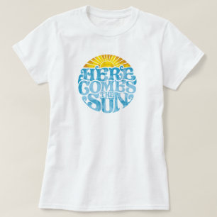 Women's Here Comes The Sun Retro Vintage T-Shirt