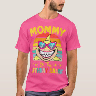 Womens Mommy Of The Shark Birthday Family Matching T-Shirt
