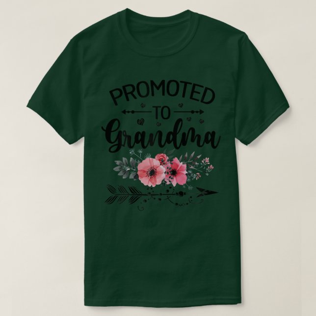 Womens Promoted To Grandma 2022  Funny New Grandma T-Shirt (Design Front)