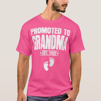 Womens Promoted to Grandma Est 2022 Pregnancy Anno T-Shirt