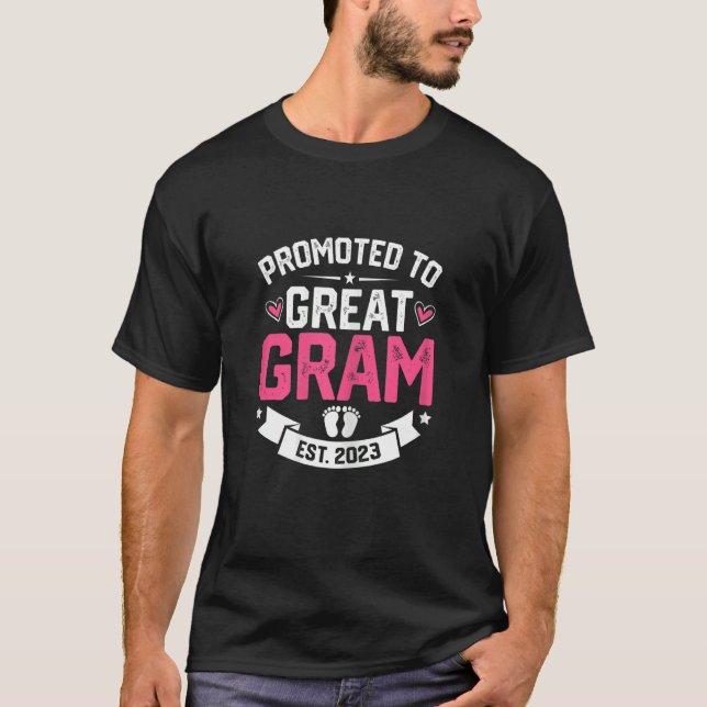 Womens Retro Promoted To Great Gram Est 2023 Women T-Shirt (Front)