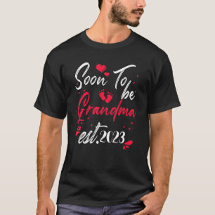Womens Soon To Be Grandma 2023 of a Baby Girl T-Shirt