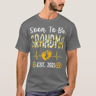 Womens Soon To Be Grandma 2023  Sunflower New Gran T-Shirt