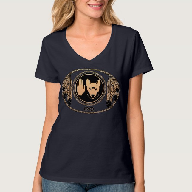 Womens Stylish First Nations Wolf Art T-Shirt (Front)