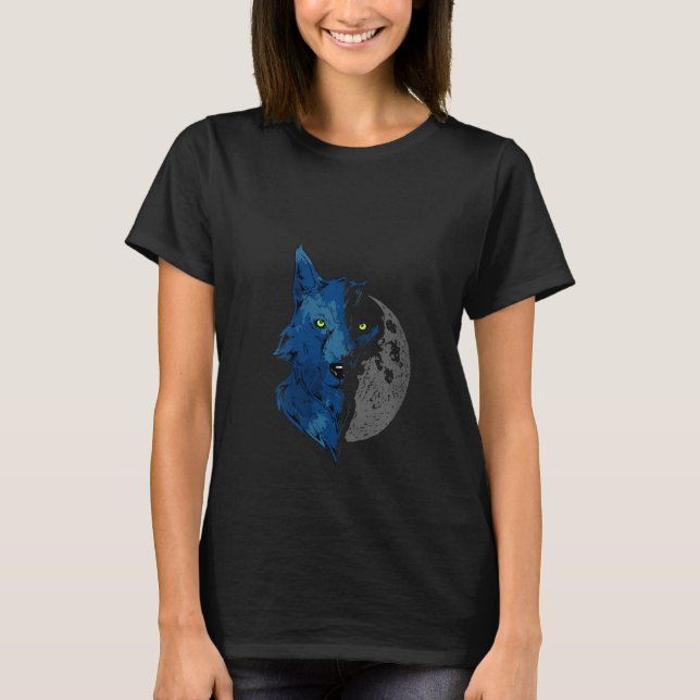 Womens Wildlife Predator Animal Forest Animal Port T-Shirt (Front)