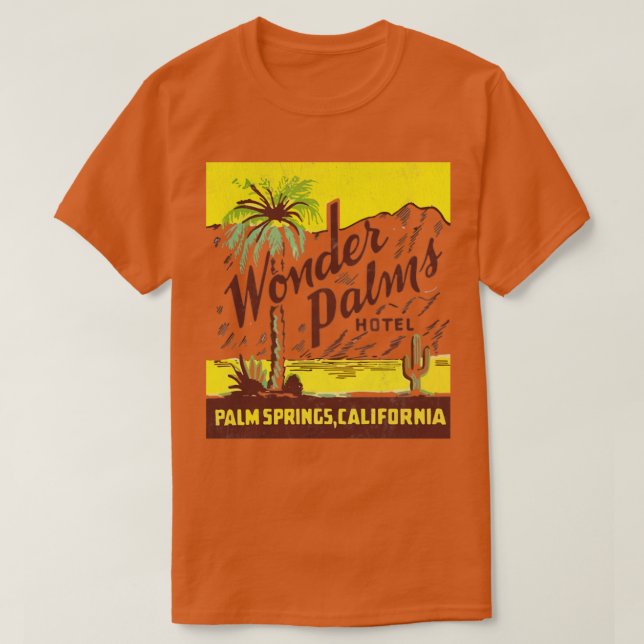 Wonder Palms Palm Springs Retro 70s Aesthetic T-Shirt (Design Front)