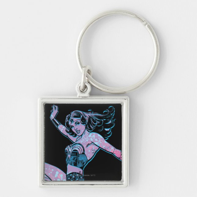 Wonder Woman Colorful Pose Keychain (Front)
