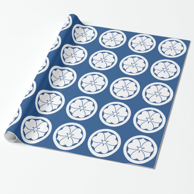 Wood sorrel with swords in circle wrapping paper (Unrolled)