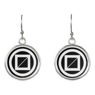 Wooded measure in circle earrings