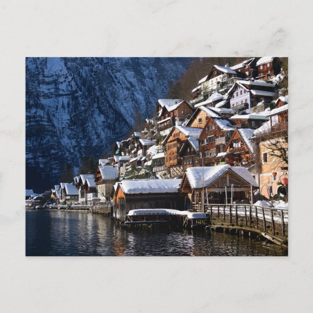 Wooden lakeside houses in Hallstatt, Austria Postcard (Front)