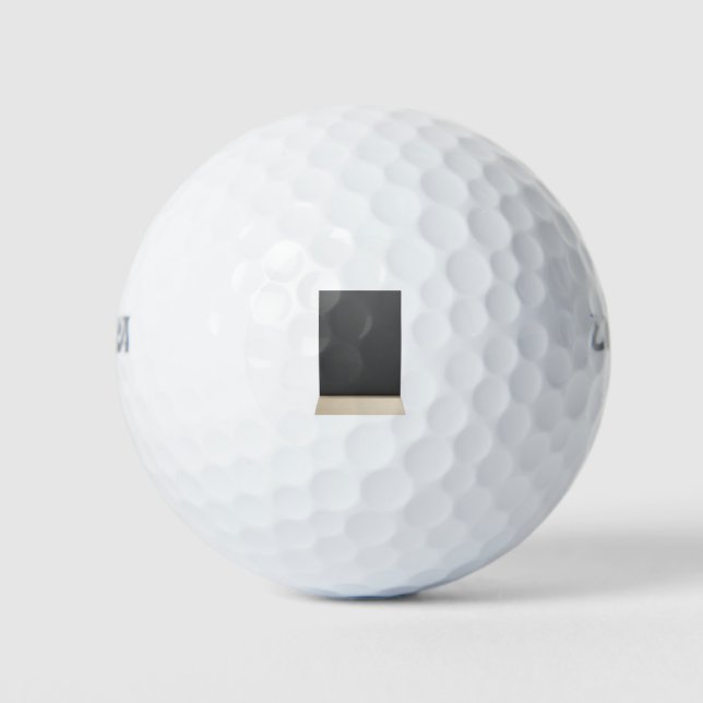 Wooden menu holder golf balls (Front)
