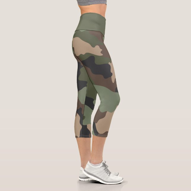 Woodland Camouflage Pattern Capri Leggings (Right)