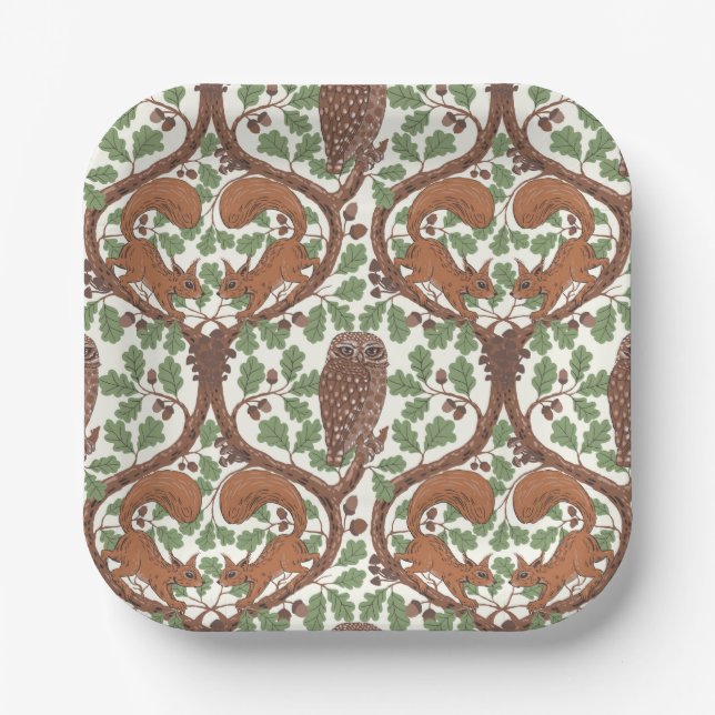 Woodland Whispers/Owls and Squirrels in the Oak/mo Paper Plates (Front)
