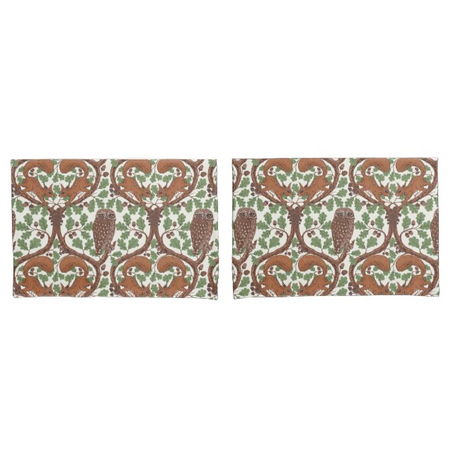 Woodland Whispers/Owls and Squirrels in the Oak/mo Pillow Case (Front-Set)