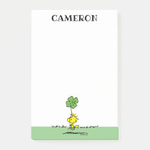 Woodstock Carrying Shamrock Post-it Notes