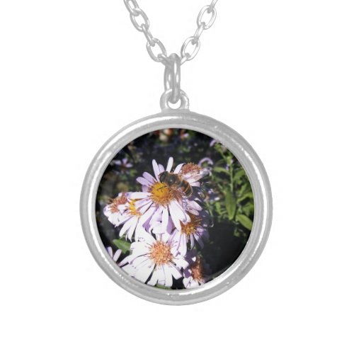 Working Bee Daisies Silver Plated Necklace