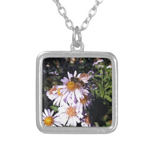 Working Bee Daisies Silver Plated Necklace